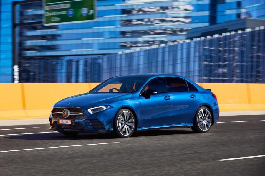  Mercedes-AMG A35 4Matic Sedan (V177) 2020 года  (AU) (фото 5 из 41)